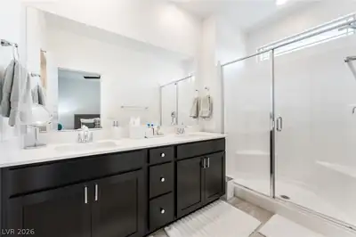 897 Elmwood Forest Lane, Las Vegas, NV 89138 Primary Bathroom