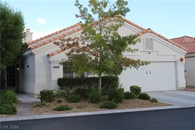 5480 Royal Vista Lane, Las Vegas, NV 89149 Front of Structure