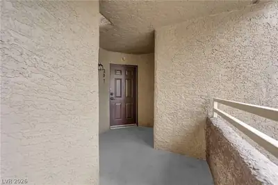 5016 South Rainbow Boulevard 207, Las Vegas, NV 89118 