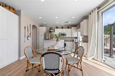 10464 Mulvaney Circle, Las Vegas, NV 89141 Dining Area