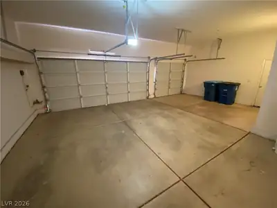 701 Lexington Cross Drive, Las Vegas, NV 89144 Garage