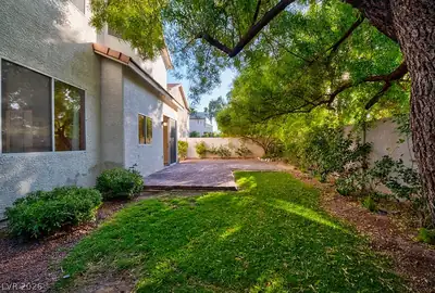 964 Leadville Meadows Drive, Henderson, NV 89052 Yard