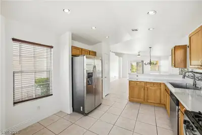2515 New Salem Avenue, Henderson, NV 89052 Kitchen