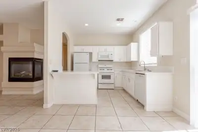 1407 Hometown Avenue, Henderson, NV 89074 Kitchen