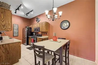 3395 Cactus Shadow Street 104, Las Vegas, NV 89129 Kitchen