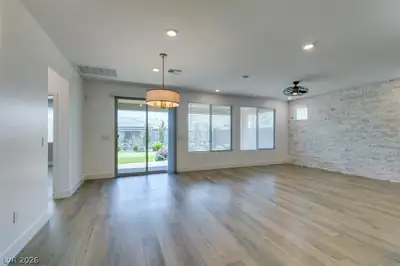 10184 Chrysolite, Las Vegas, NV 89143 Living Room