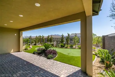 10184 Chrysolite, Las Vegas, NV 89143 Patio