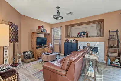 10529 Serenade Pointe Avenue, Las Vegas, NV 89144 Living Room