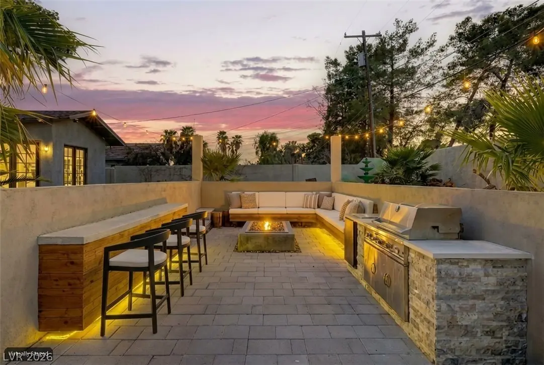 1572 Santa Anita Drive, Las Vegas, NV 89119