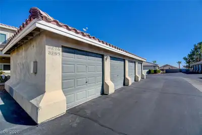 3205 Mystic Ridge Court, Las Vegas, NV 89129 Garage