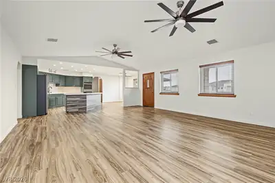 281 East Kimberly Drive, Henderson, NV 89015 