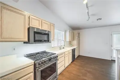 444 Richgold Street, Henderson, NV 89012 Kitchen