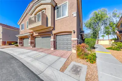 9965 Government Point Way 101, Las Vegas, NV 89183 Front of Structure