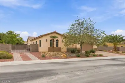 8622 Amber Autumn Street, Las Vegas, NV 89131 