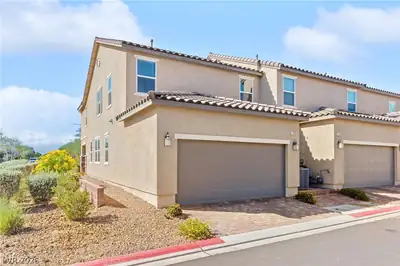 7025 Coyote Mesa Street, North Las Vegas, NV 89086 