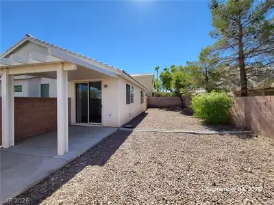 525 Siberia Street, Henderson, NV 89052 Yard
