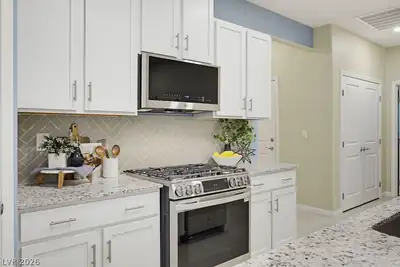 7929 Mazarine Street, North Las Vegas, NV 89084 Kitchen