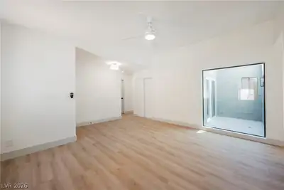 5065 Celebrity Circle, Las Vegas, NV 89119 Living Room