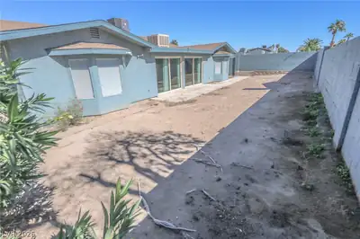 3839 Almondwood Drive, Las Vegas, NV 89120 Yard