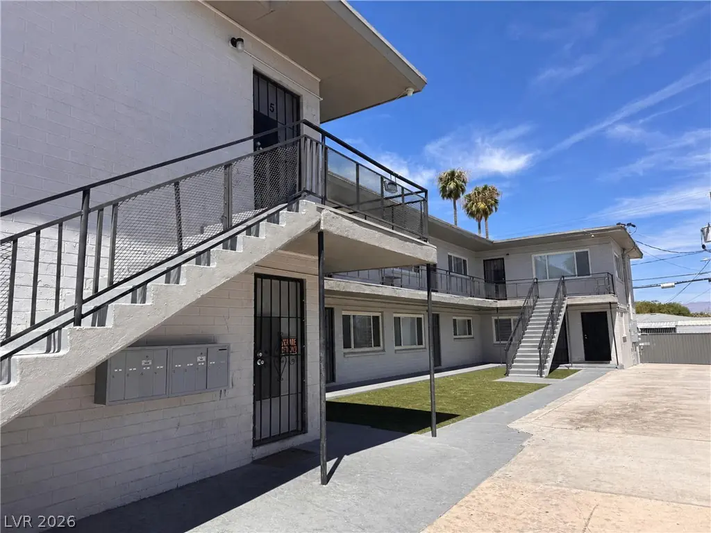 2213 Sunrise Avenue, Las Vegas, NV 89101