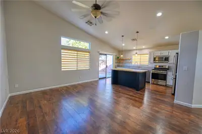 1098 Blitzen Drive, Henderson, NV 89012 