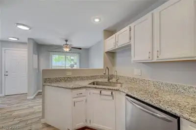 513 Gardenia Blossom Street, Henderson, NV 89015 Kitchen