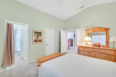 1722 Garden Path Court, Las Vegas, NV 89119 Primary Bedroom