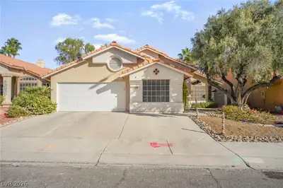 8404 Dry Cliff Circle, Las Vegas