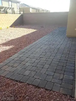 910 Cherry Glen Place, Las Vegas, NV 89138 Yard
