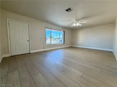 4521 Swandale Avenue, Las Vegas, NV 89121 Living Room
