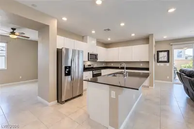 8359 Vinamala Avenue, Las Vegas, NV 89149 Kitchen