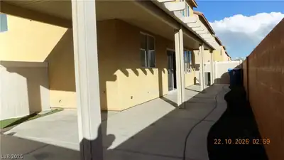 6321 Wild Chive Avenue, Las Vegas, NV 89122 Patio