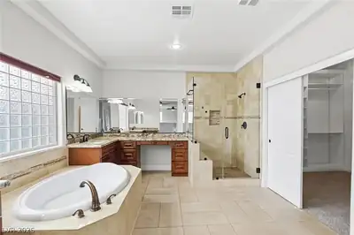 8151 Mystic Desert Avenue, Las Vegas, NV 89131 Primary Bathroom