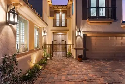 11615 Glowing Sunset Lane, Las Vegas, NV 89135 