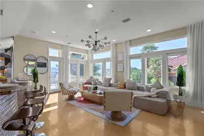 18 Cerchio Alto, Henderson, NV 89011 Living Room