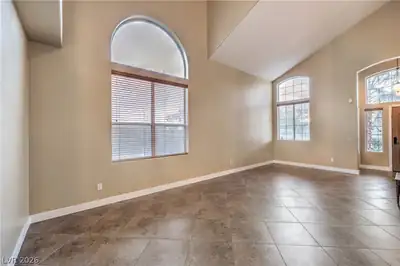 3541 Round Valley Way, Las Vegas, NV 89129 Living Room