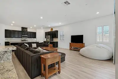 349 Gillespie Glen Avenue, Henderson, NV 89011 Living Room