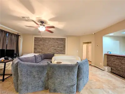7633 Calm Passage Court, Las Vegas, NV 89139 Living Room