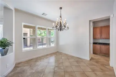 8655 KILLIANS GREENS Drive, Las Vegas, NV 89131 Dining Area