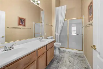700 Carnegie Street 1421, Henderson, NV 89052 Primary Bathroom