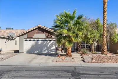 2116 Twisted Oak Avenue, North Las Vegas, NV 89032 Front of Structure