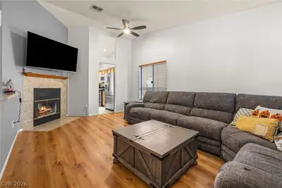 2116 Twisted Oak Avenue, North Las Vegas, NV 89032 Living Room