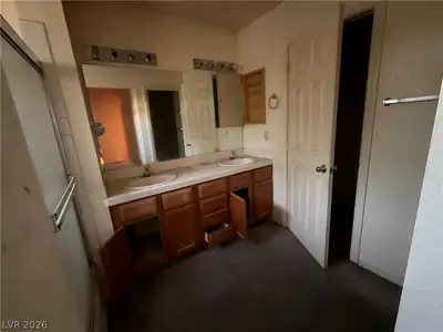 435 Mayan Drive, Henderson, NV 89014 Primary Bathroom