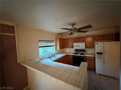 435 Mayan Drive, Henderson, NV 89014 Kitchen