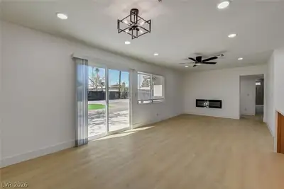 909 Mezpah Street, Las Vegas, NV 89106 Living Room