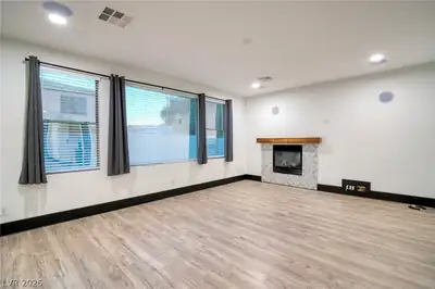 6128 Skokie Court, Las Vegas, NV 89130 Living Room