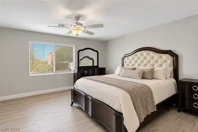 1017 Cliffbrook Hedge Avenue, North Las Vegas, NV 89081 Bedroom