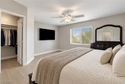 1017 Cliffbrook Hedge Avenue, North Las Vegas, NV 89081 Primary Bedroom