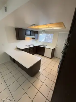 2722 Kline Circle 1, Las Vegas, NV 89121 Kitchen