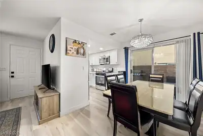 6464 Big Pine Way, Las Vegas, NV 89108 Dining Area